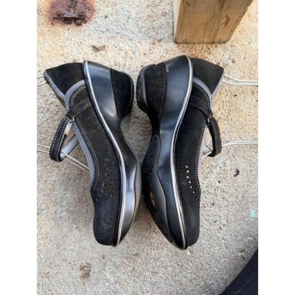 Jambu Black Mary Jane Heels - Picture 8 of 16